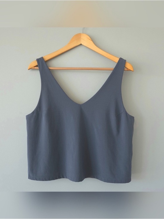 Tops - Women’s V-Neck Sleeveless Tank Top - Slate Gray